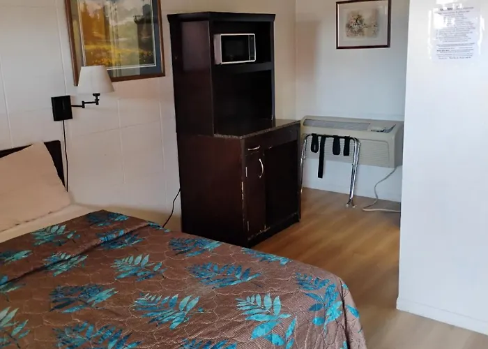 Lazy U Motel