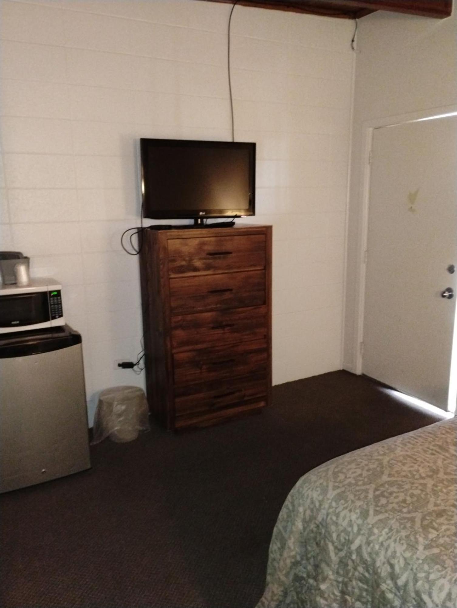 Capsule hotel Lazy U Rapid City