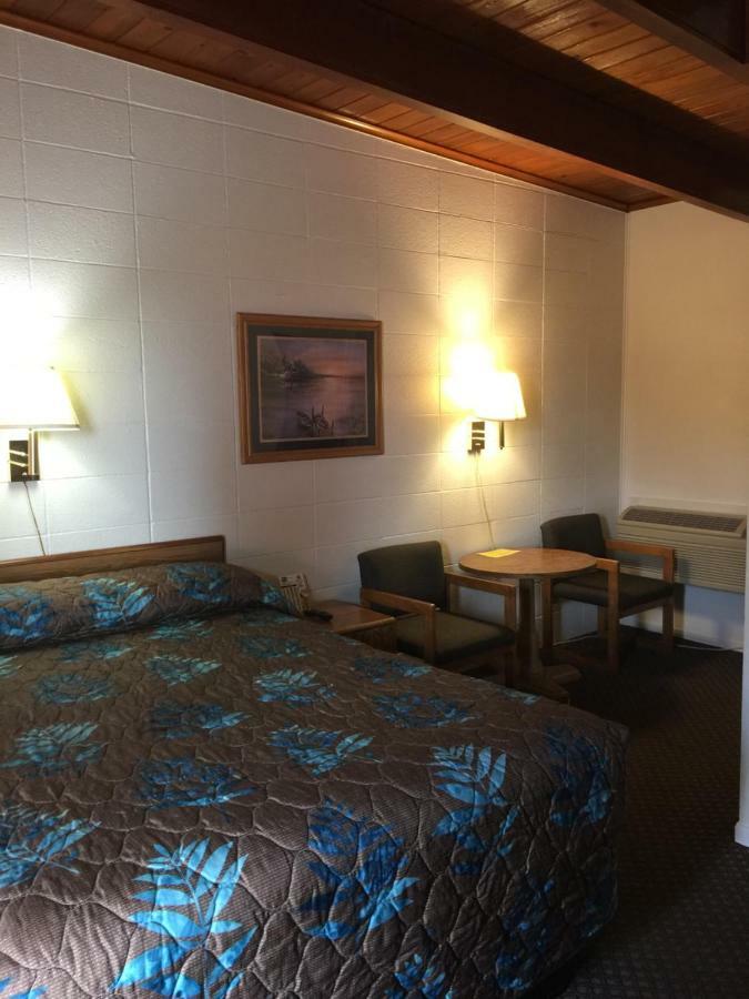 Lazy U Hotel cápsula
