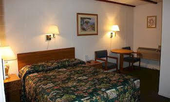 Hotel cápsula Lazy U Rapid City